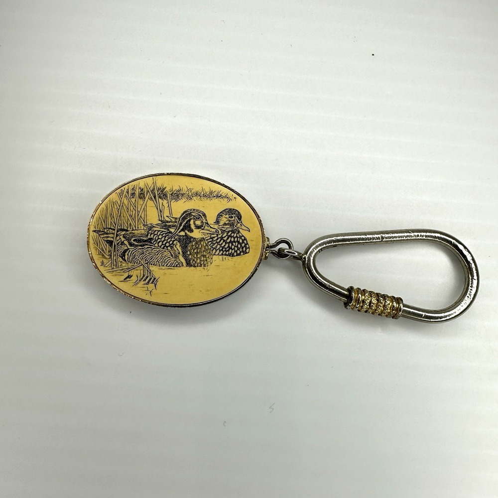 Barlow Duck Wildlife Keychain Gold Tone Etched Mallard Oval Charm - Picture 2 of 8